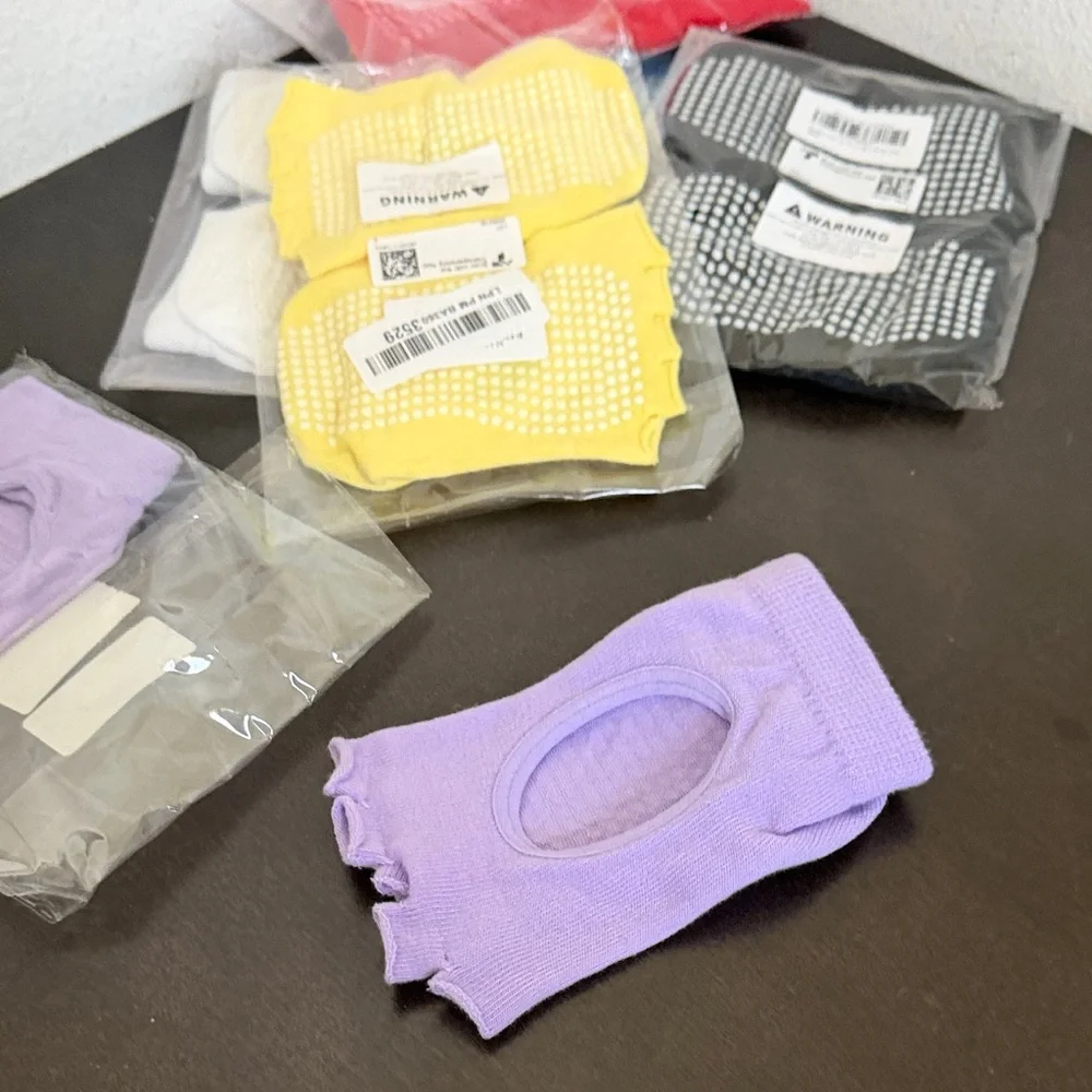 6 Pairs Amazon Women's Non-Slip Grip Toes Out Pilates/Yoga Socks.